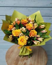 Букет цветов из:  Альстромерии и Розы в Кайеркане