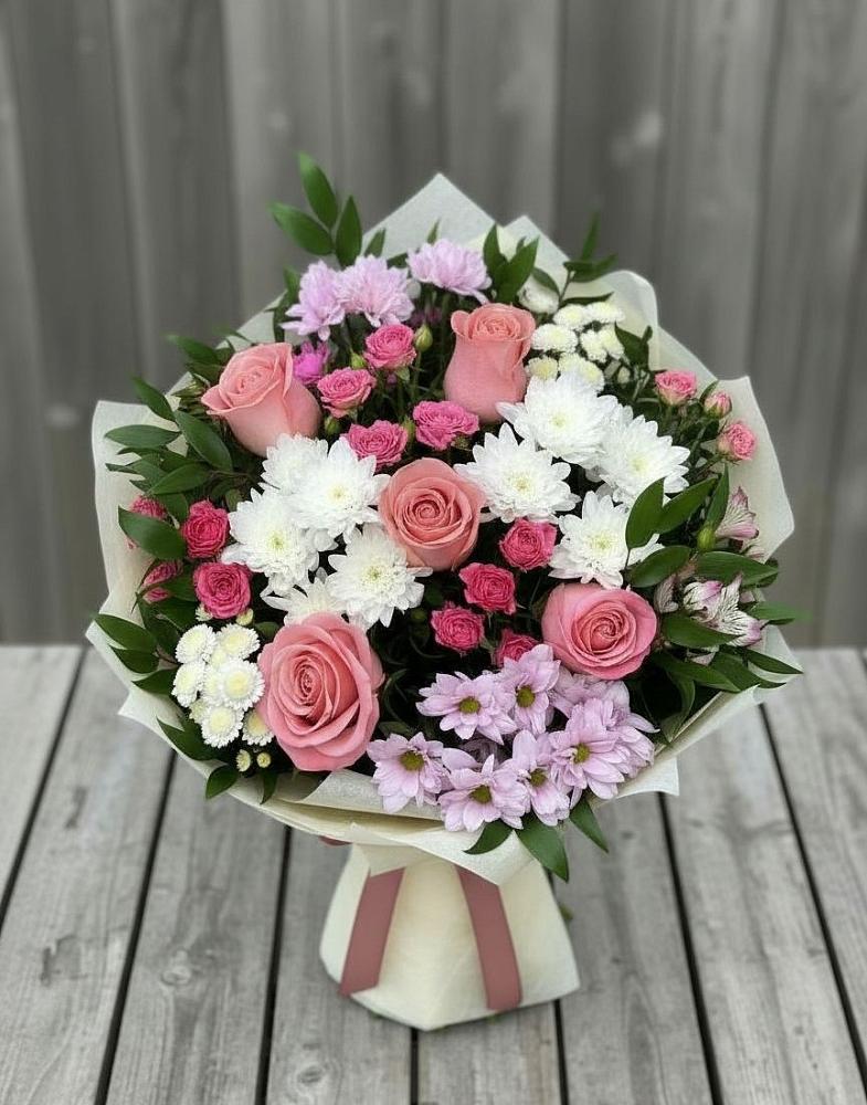 Букет цветов из: Альстромерии, Гвоздики, Розы и Хризантемы в Кайеркане