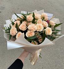 Букет Кремовые розы Латте в Кайеркане