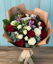 Букет цветов из:  Розы и Альстромерии в Кайеркане