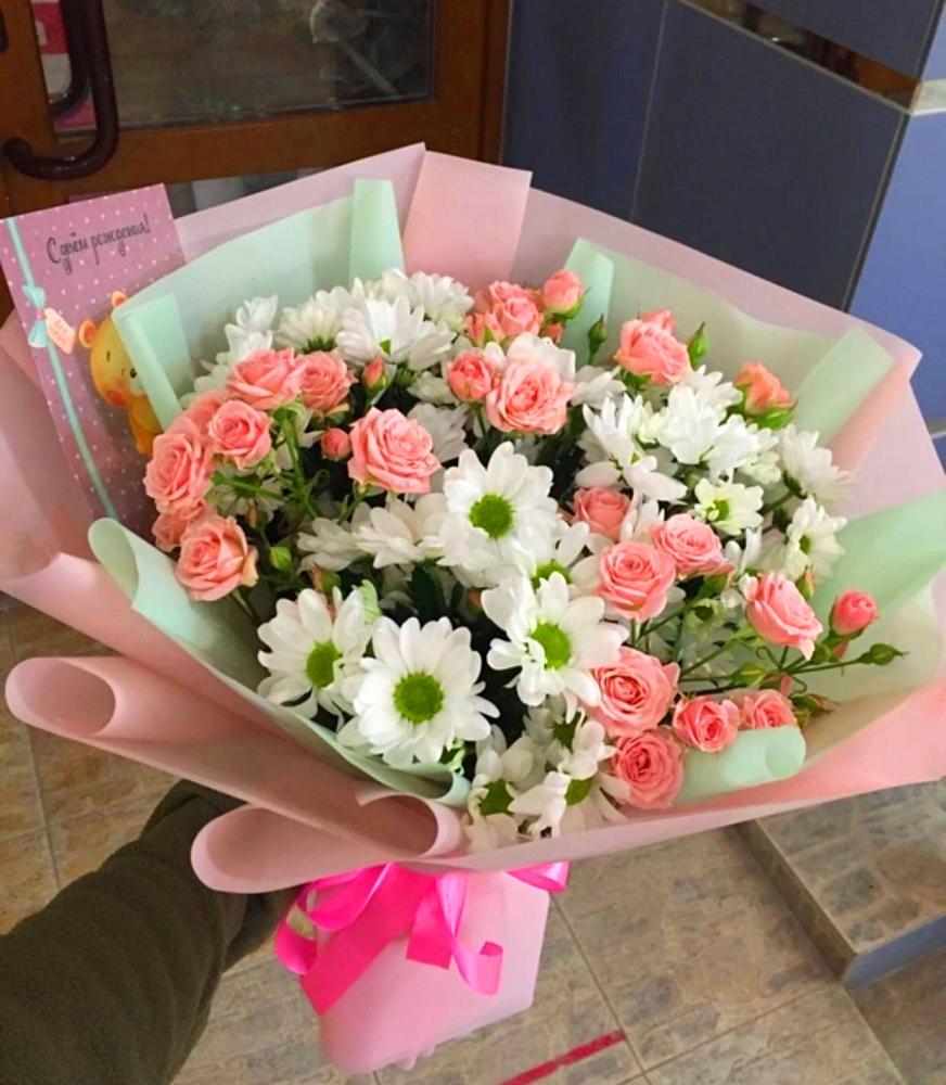 Букет цветов из: Розы и Хризантемы в Кайеркане