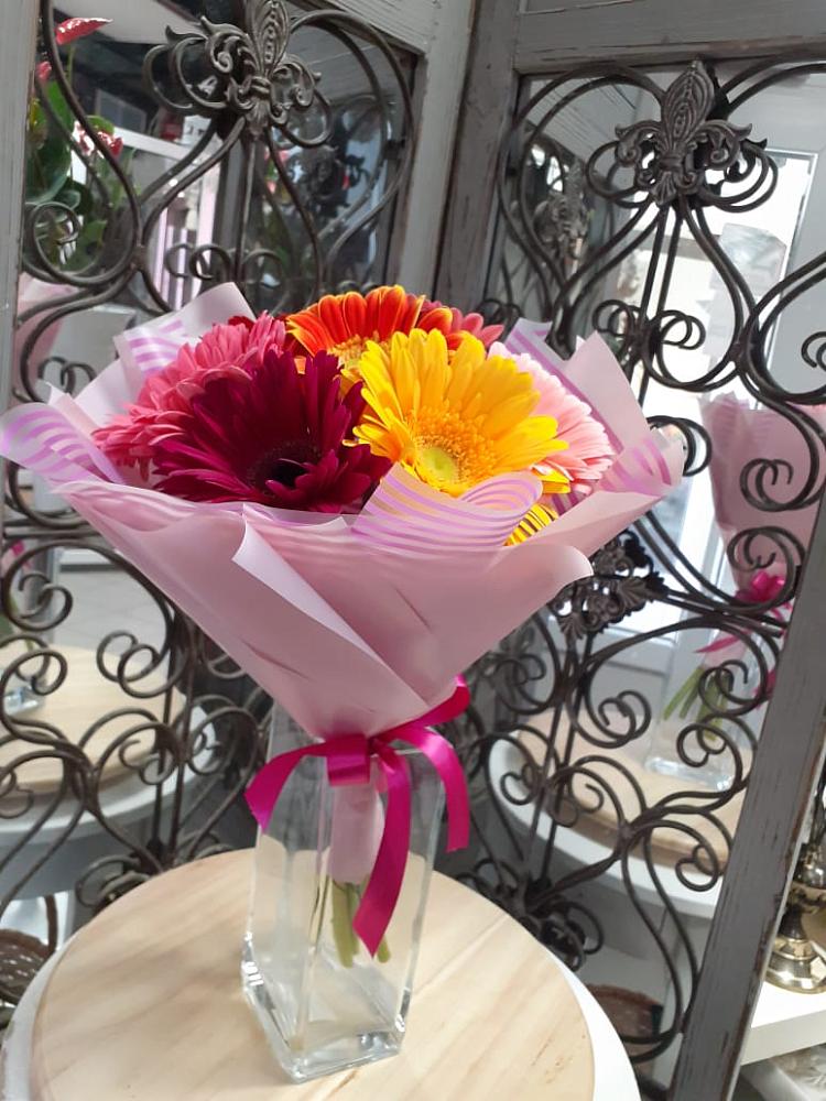 Букет цветов из: Герберы в Кайеркане