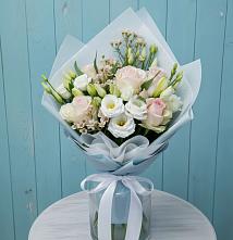 Букет цветов из:  Розы и Лизиантусы в Кайеркане