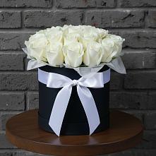 Цветочная композиция из Розы в шляпной коробке в Кайеркане